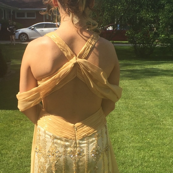 Dresses & Skirts - 🔥🔥 TRADE @tcluxury🔥🔥DO NOT BUY🔥🔥Golden goddess ball/prom/pageant gown